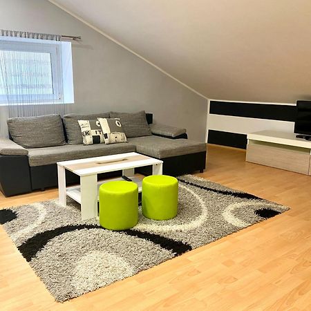 Apartments Suzi ツリクヴェニツァ エクステリア 写真
