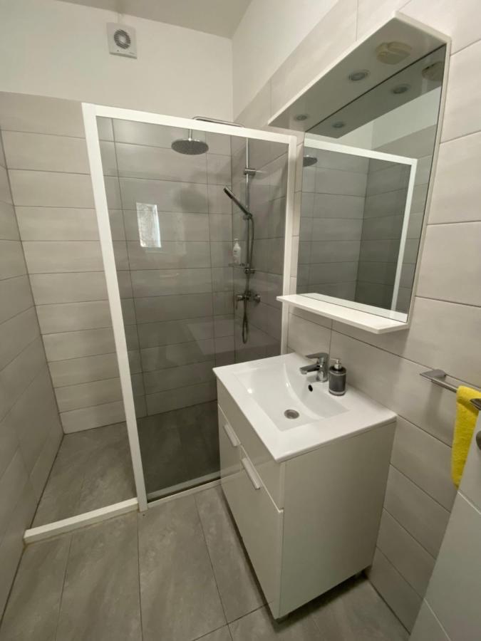 Apartments Suzi ツリクヴェニツァ エクステリア 写真