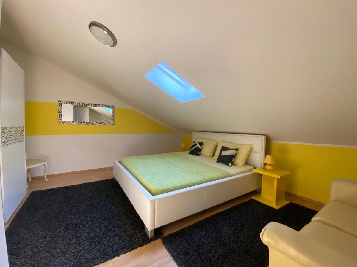 Apartments Suzi ツリクヴェニツァ エクステリア 写真