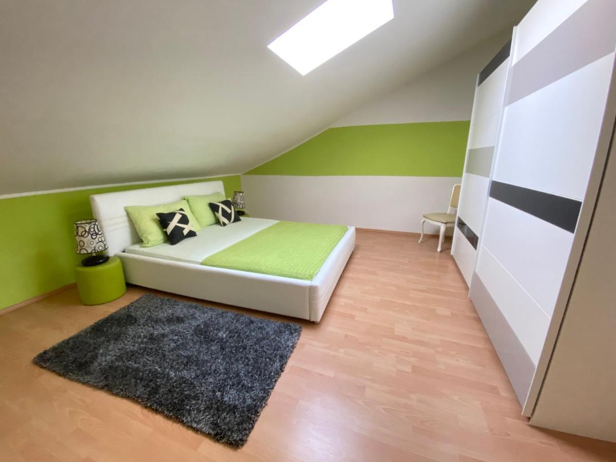 Apartments Suzi ツリクヴェニツァ エクステリア 写真