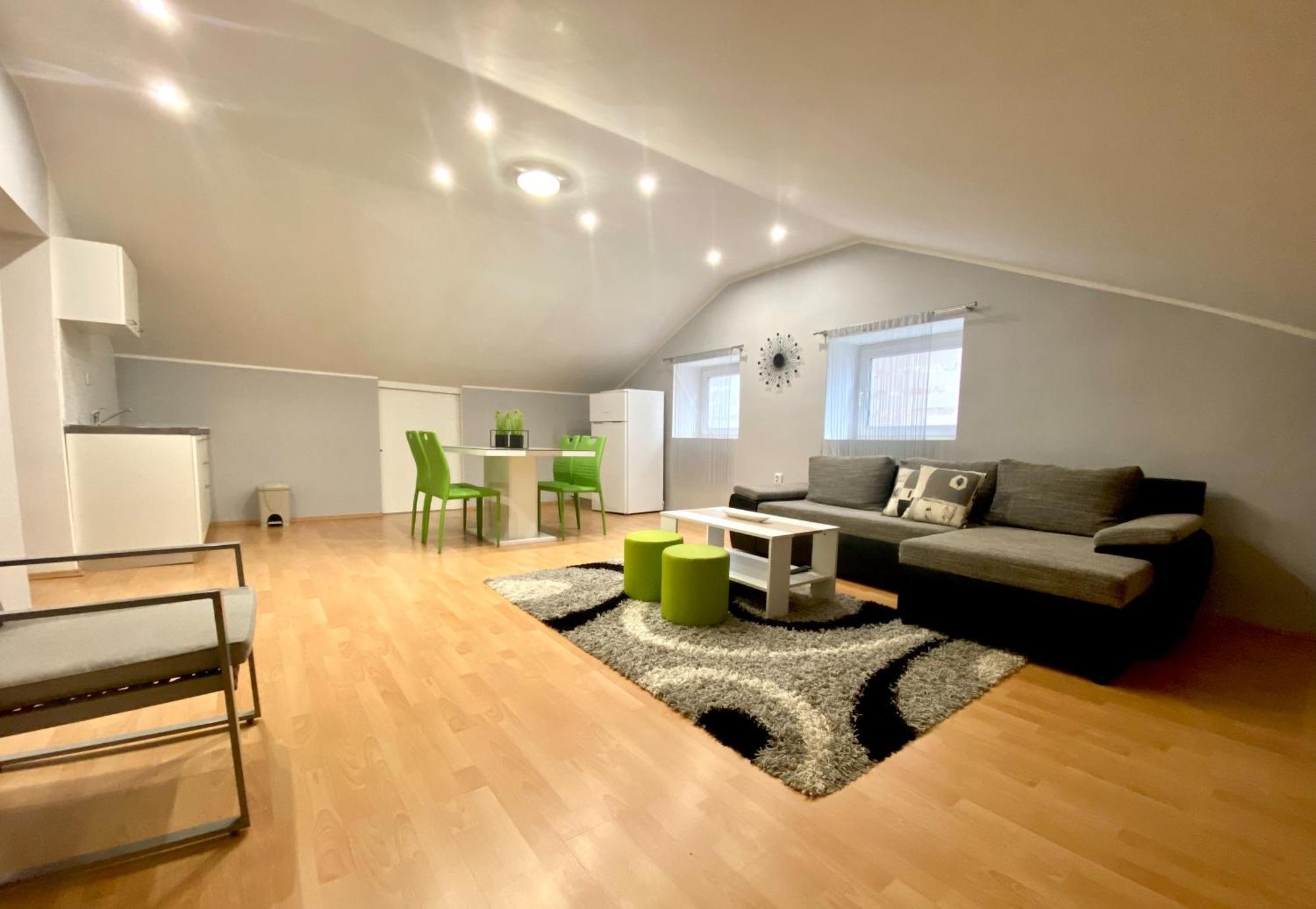 Apartments Suzi ツリクヴェニツァ エクステリア 写真
