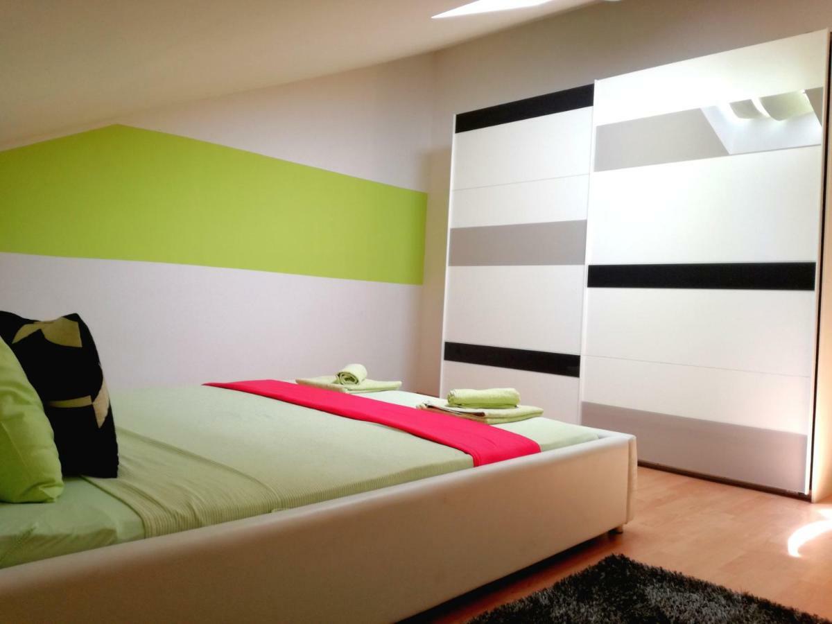 Apartments Suzi ツリクヴェニツァ エクステリア 写真